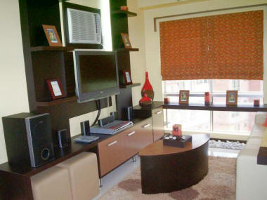 Entertainment center